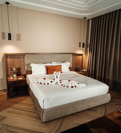City Hotel By Waves Кенитра Экстерьер фото